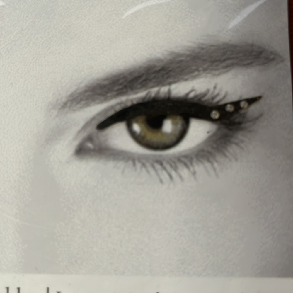 Luxury Multi Wear Eyeliner - Picture 2 of 5